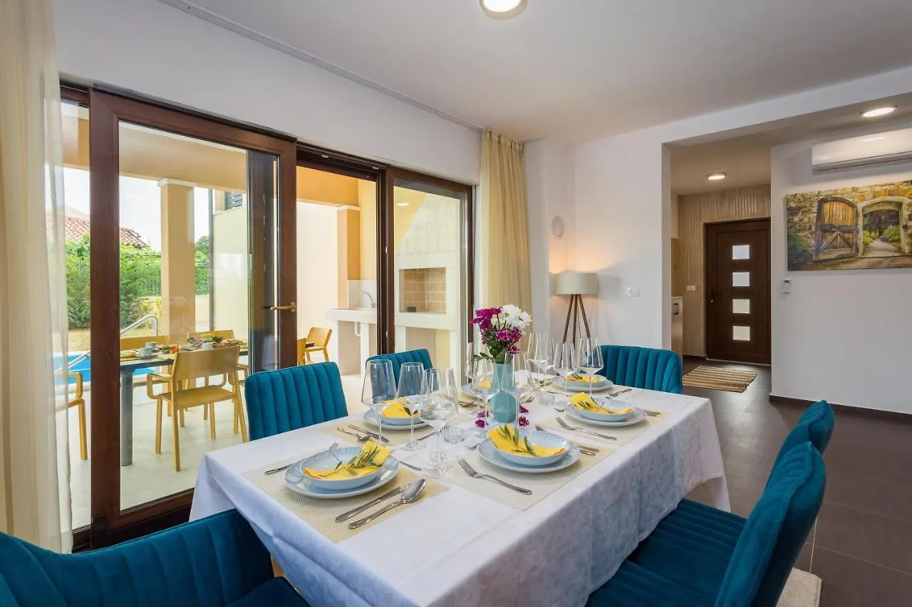 Ferienhaus Kaldanija