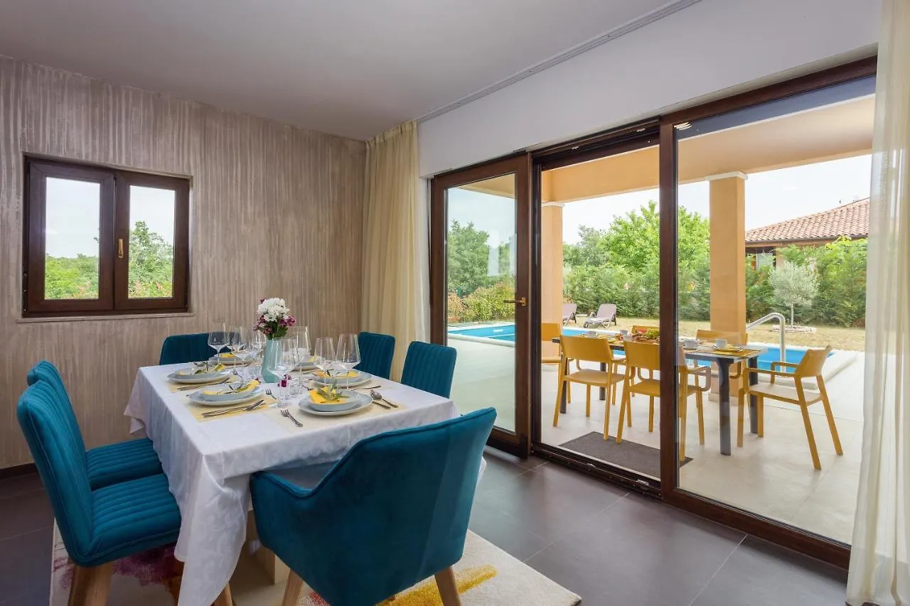 Holiday home Villa Carneol Kaldanija