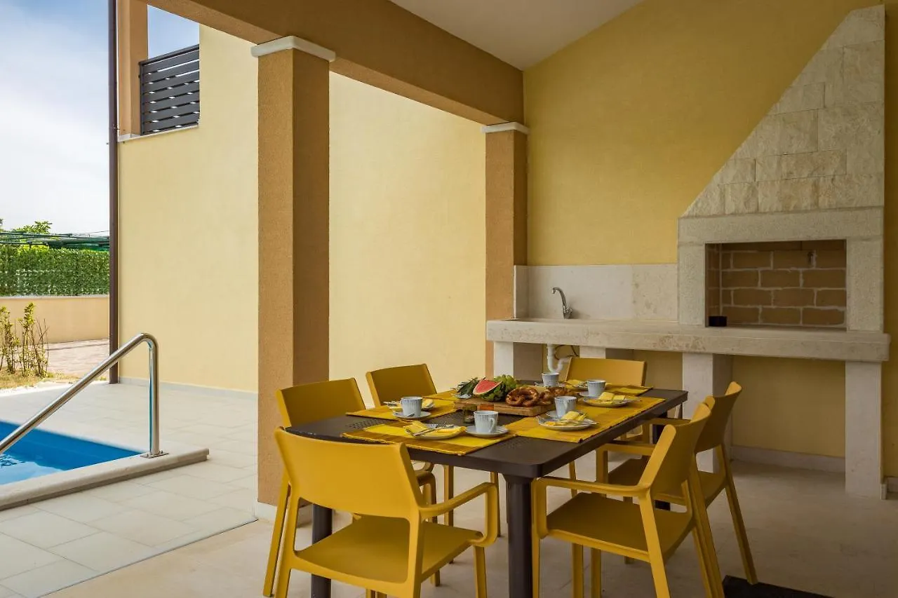 Holiday home Villa Carneol Kaldanija
